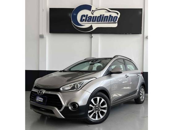 HYUNDAI HB20X 1.6 16V PREMIUM FLEX 4P AUTOMÁTICO HYUNDAI HB20X 1.6 16V PREMIUM FLEX 4P AUTOMÁTICO